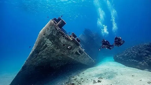 Otel Sharks Bay Oasis & Butterfly Diving Center Şarm El-Şeyh