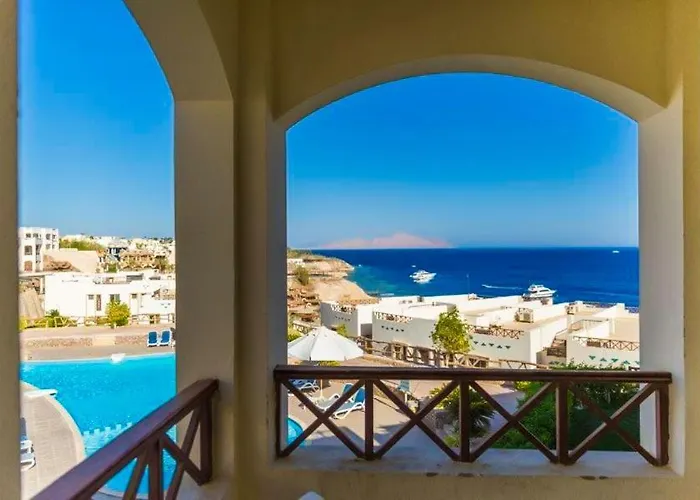 Sharks Bay Oasis & Butterfly Diving Center 4*