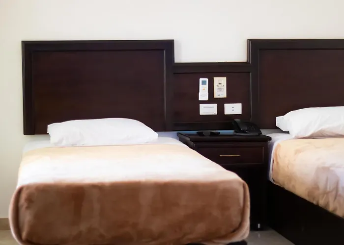 Otel Sharks Bay Oasis & Butterfly Diving Center Şarm El-Şeyh