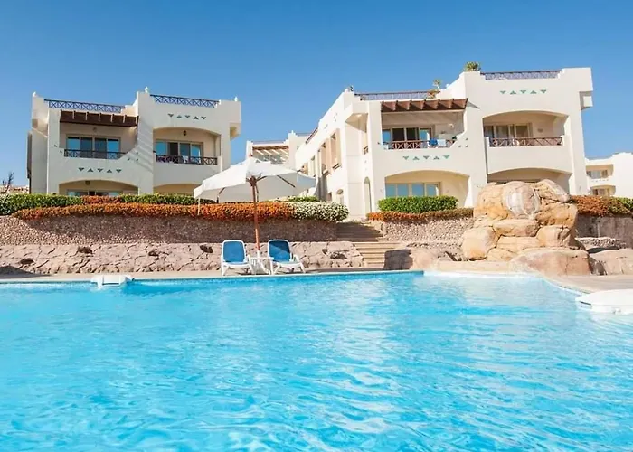 Sharks Bay Oasis & Butterfly Diving Center Otel 4*